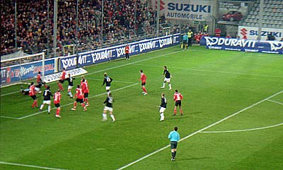 Mainz geht 0:1 in Führung. (Bungert, 47.)