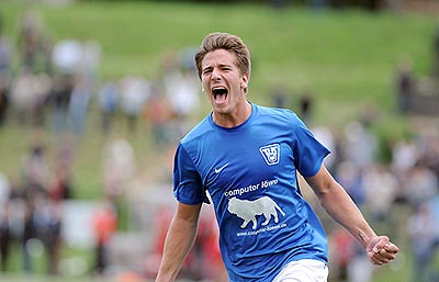 Erlste die Fans mit einem Hammertor: Fabio Lffler. (Foto: T. Breest)