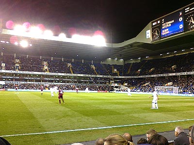 Nah dran im White Hart Lane Stadion.